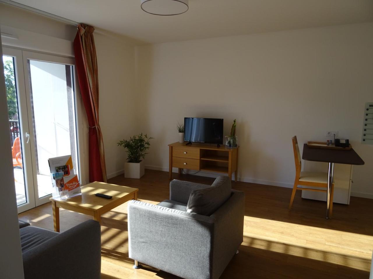 Domitys Les Sarments Blonds Aparthotel Montpellier Bagian luar foto
